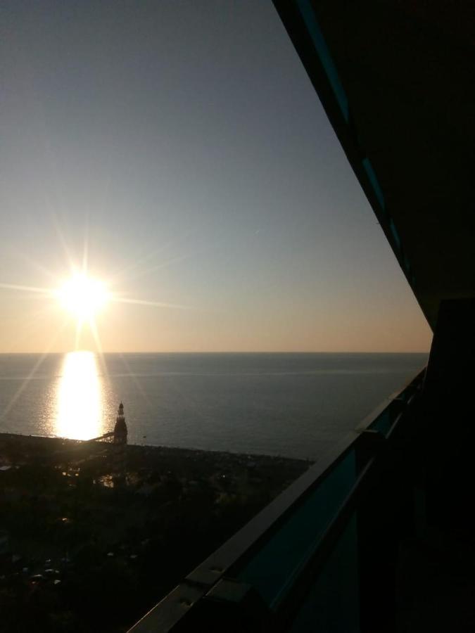 Апартаменты С Видом На Море Twin Towers Batumi, Orbi City Exterior foto